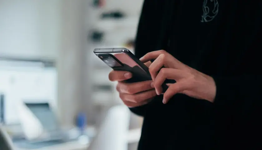 Kiedy kupić smartfon? Najlepsze promocje w Polsce - poradnik