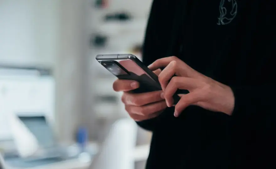 Kiedy kupić smartfon? Najlepsze promocje w Polsce - poradnik